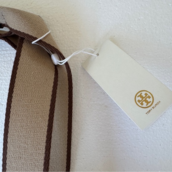 Tory Burch Ella Reversible Market Tote - Picture 8 of 13
